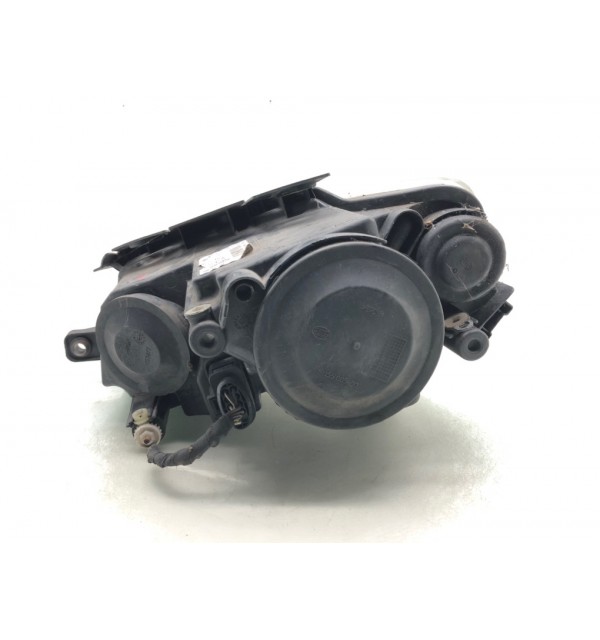 Фара правая бу для Volkswagen Passat B6 1.9 TDi,  2007 г.