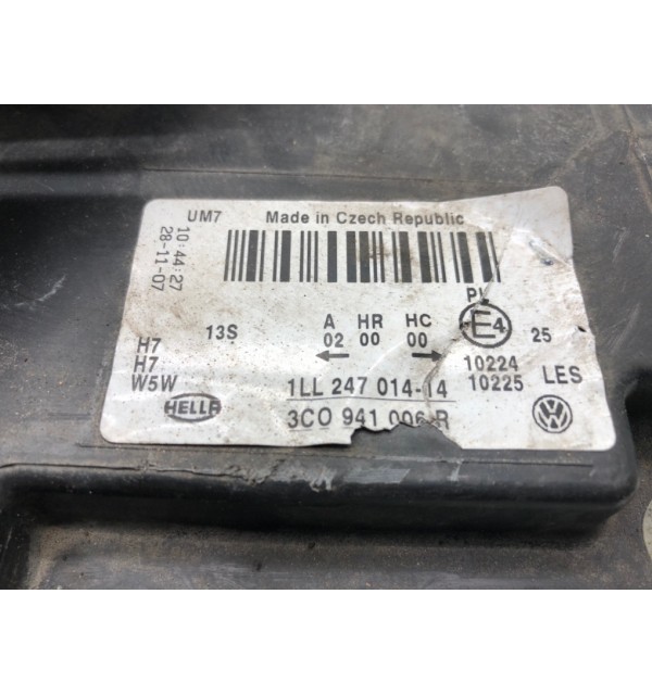 Фара правая бу для Volkswagen Passat B6 1.9 TDi,  2007 г.