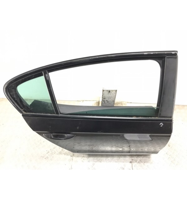 Дверь задняя правая бу для Volkswagen Passat B6 2.0 TDi,  2007 г.