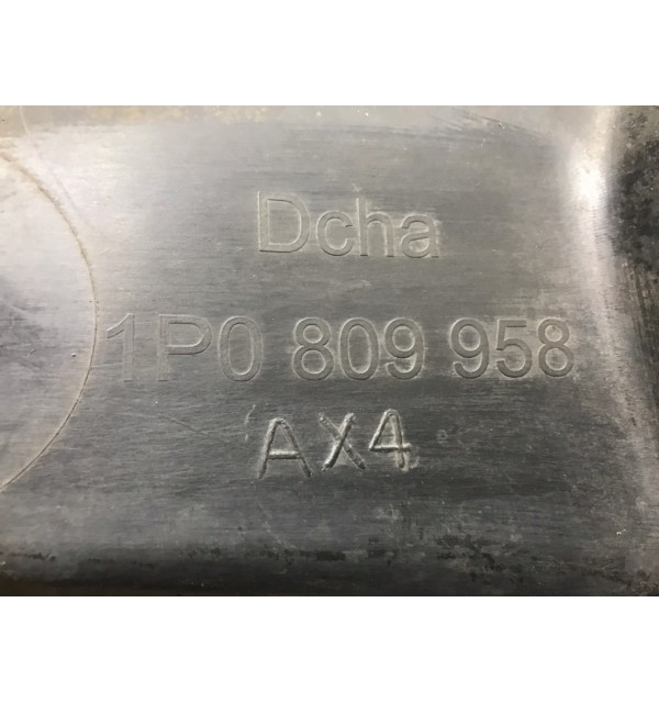 Защита арок передняя правая (подкрылок) бу для Seat Leon  2.0 TDi,  2006 г.