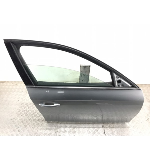 Дверь передняя правая бу для Audi A4 B8 2.0 TDi,  2010 г.