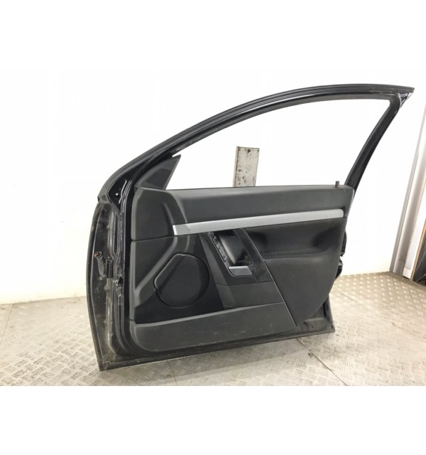 Дверь передняя правая бу для Opel Vectra C 2.0 Ti,  2005 г.