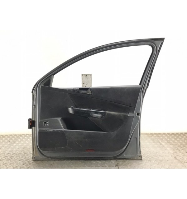 Дверь передняя правая бу для Volkswagen Passat B6 2.0 TDi,  2008 г.