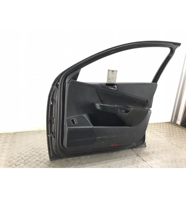 Дверь передняя правая бу для Volkswagen Passat B6 2.0 TDi,  2007 г.