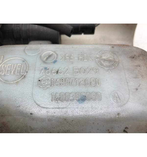 Бачок омывателя бу для Peugeot Expert  2.0 HDi,  2008 г.
