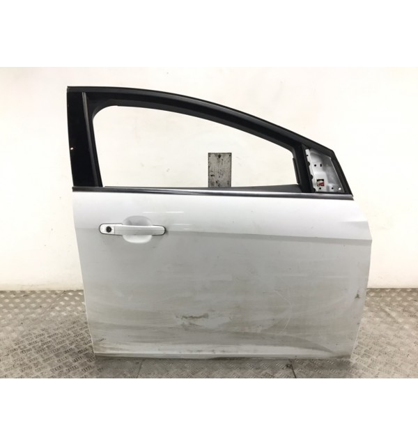 Дверь передняя правая бу для Ford Focus 3 1.6 TDi,  2013 г.