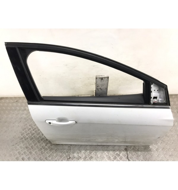 Дверь передняя правая бу для Ford Focus 3 1.6 TDi,  2013 г.