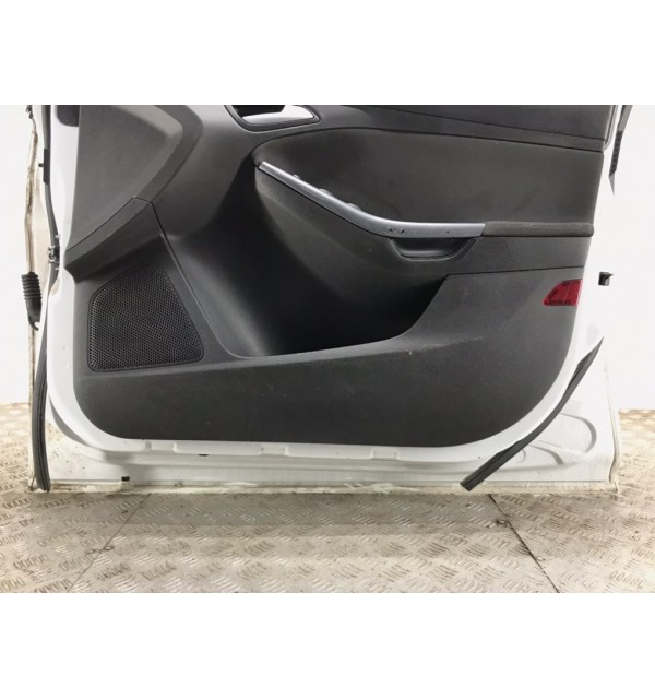 Дверь передняя правая бу для Ford Focus 3 1.6 TDi,  2013 г.