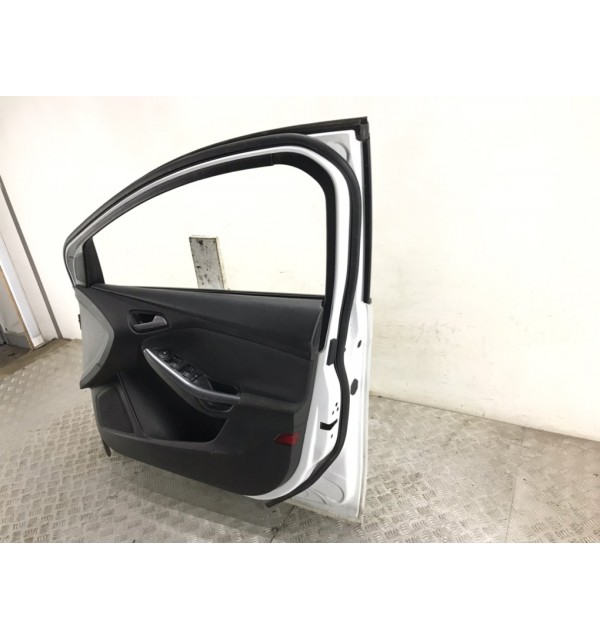 Дверь передняя правая бу для Ford Focus 3 1.6 TDi,  2013 г.