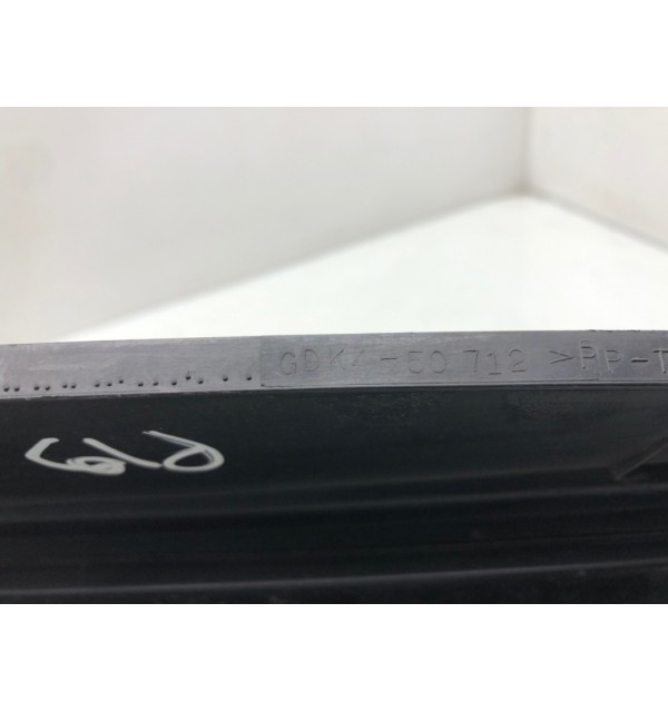Решетка радиатора бу для Mazda 6   2.2 CDTi,  2010 г.