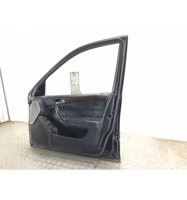 Дверь передняя правая бу для Mercedes C W203 2.2 CDi,  2005 г.