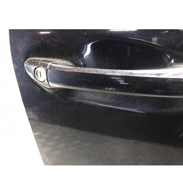 Дверь передняя правая бу для Mercedes C W203 2.2 CDi,  2005 г.