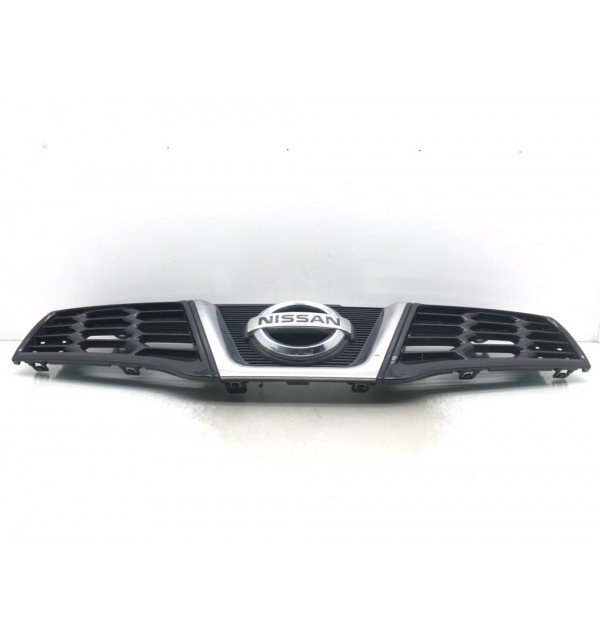 Решетка радиатора бу для Nissan Qashqai  1.5 DCi,  2010 г.