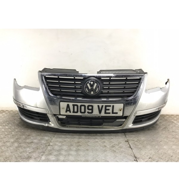 Бампер передний бу для Volkswagen Passat B6 2.0 TDi,  2009 г.