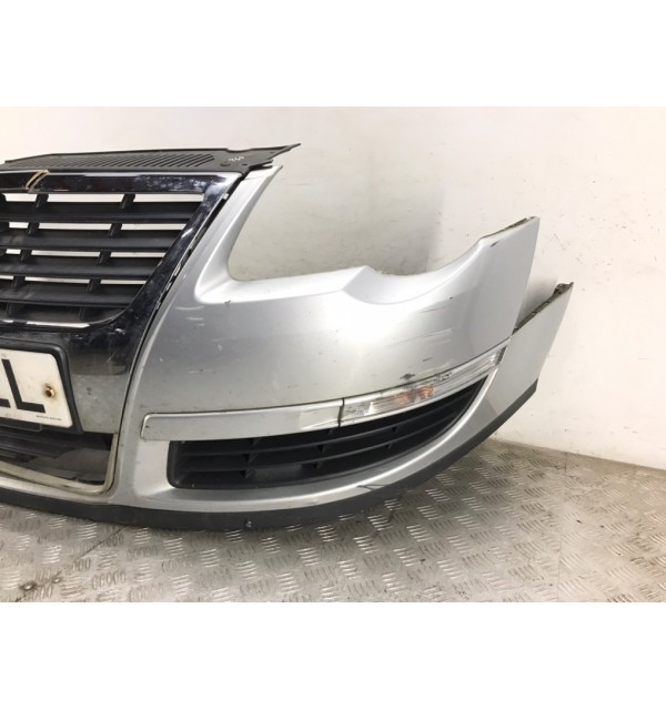 Бампер передний бу для Volkswagen Passat B6 2.0 TDi,  2009 г.