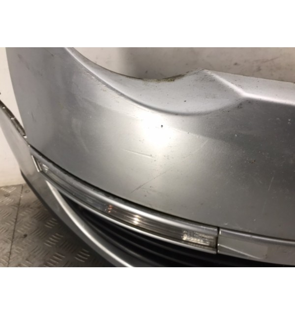 Бампер передний бу для Volkswagen Passat B6 2.0 TDi,  2009 г.