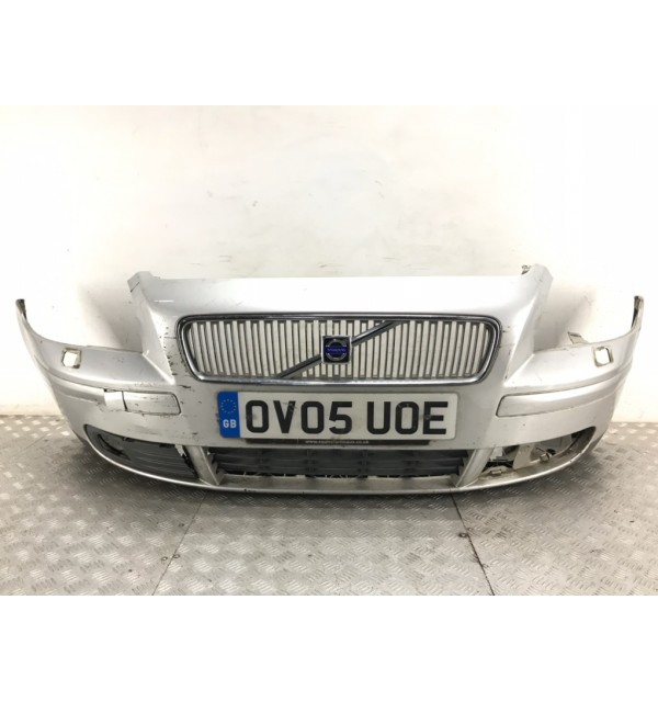 Бампер передний бу для Volvo V50  2.4 i,  2005 г.