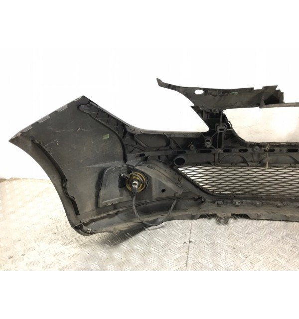 Бампер передний бу для Seat Ibiza  1.6 TDi,  2010 г.
