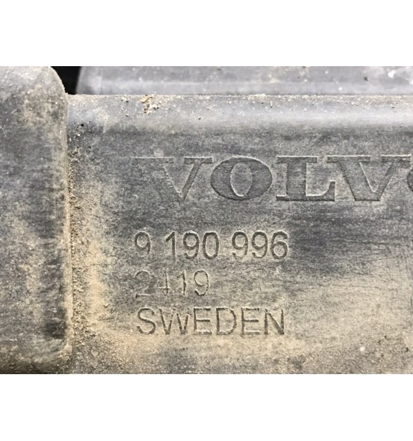 Бампер задний бу для Volvo XC70  2.4 D5,  2003 г.
