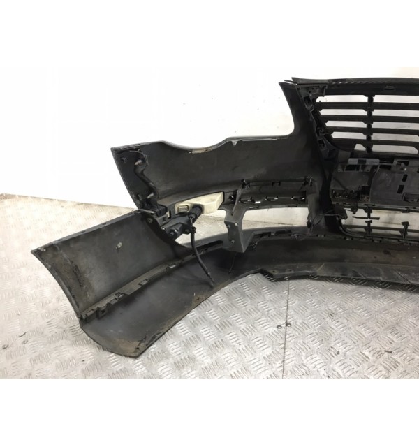 Бампер передний бу для Volkswagen Passat B6 1.9 TDi,  2007 г.