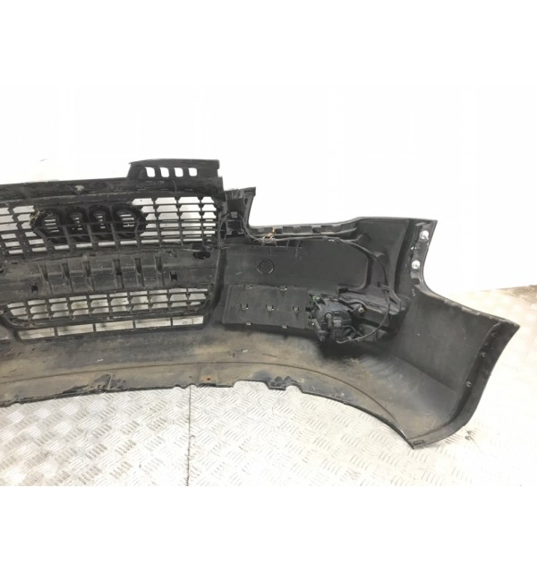 Бампер передний бу для Audi A4 B7 2.0 TDi,  2006 г.