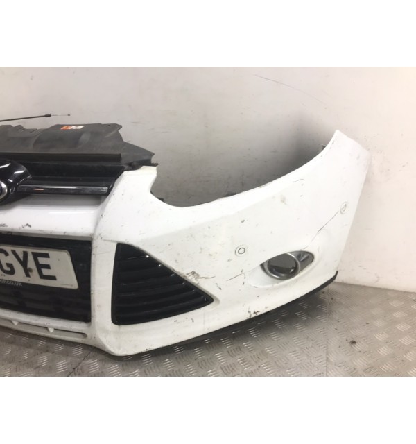 Бампер передний бу для Ford Focus 3 1.6 TDi,  2013 г.