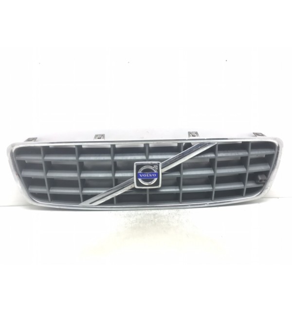 Решетка радиатора бу для Volvo XC70  2.4 D5,  2003 г.