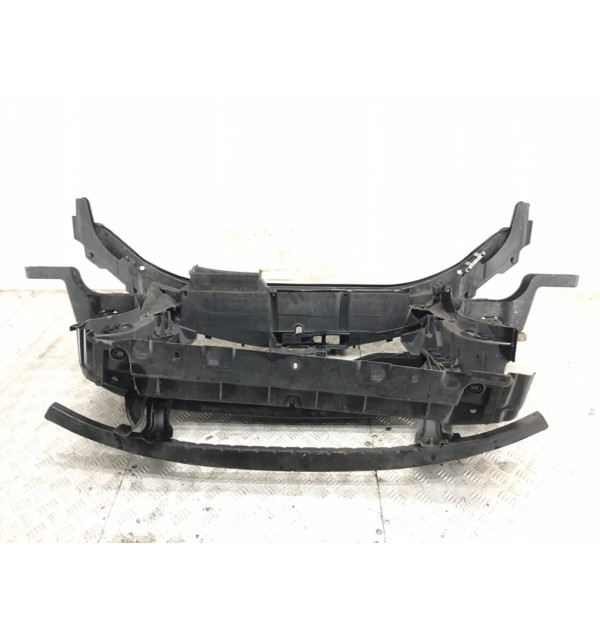 Панель передняя (телевизор) бу для Volkswagen Passat B6 2.0 TDi,  2007 г.