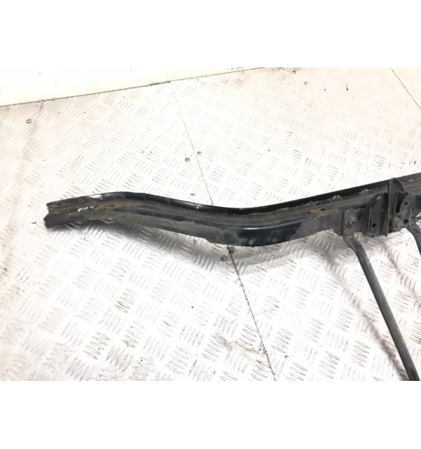 Планка под капот бу для Jeep Grand Cherokee WK 3.0 CRD,  2006 г.