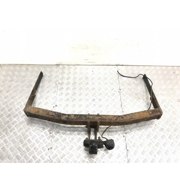 Прицепное устройство (фаркоп) бу для Ford Focus 3 1.6 TDi,  2013 г.