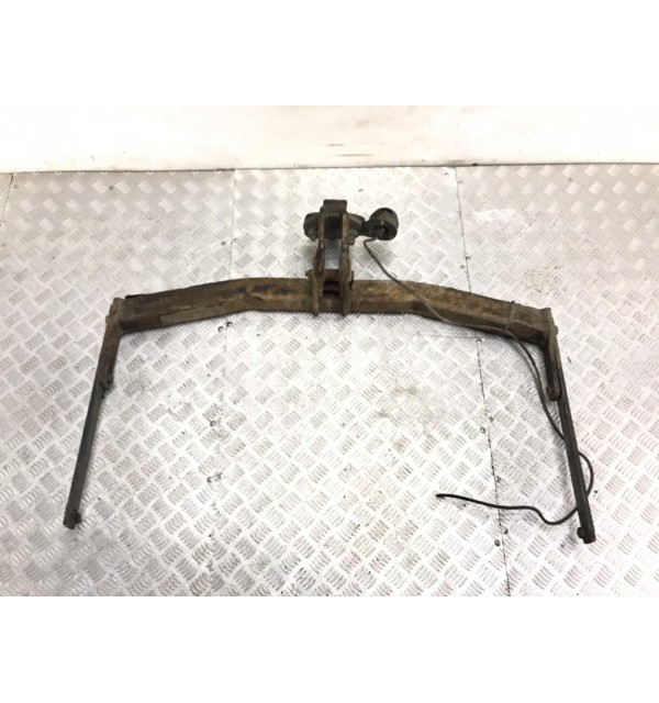Прицепное устройство (фаркоп) бу для Ford Focus 3 1.6 TDi,  2013 г.