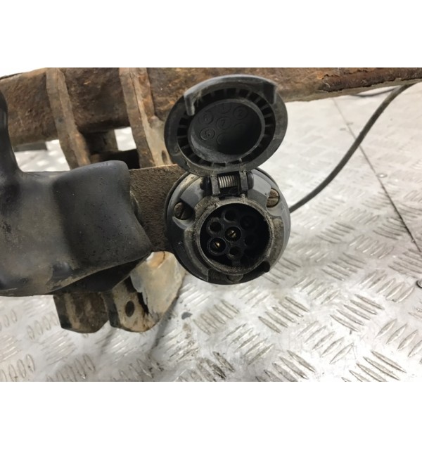 Прицепное устройство (фаркоп) бу для Ford Focus 3 1.6 TDi,  2013 г.