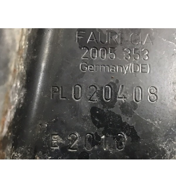 Панель передняя (телевизор) бу для Audi A4 B8 2.0 TDi,  2010 г.