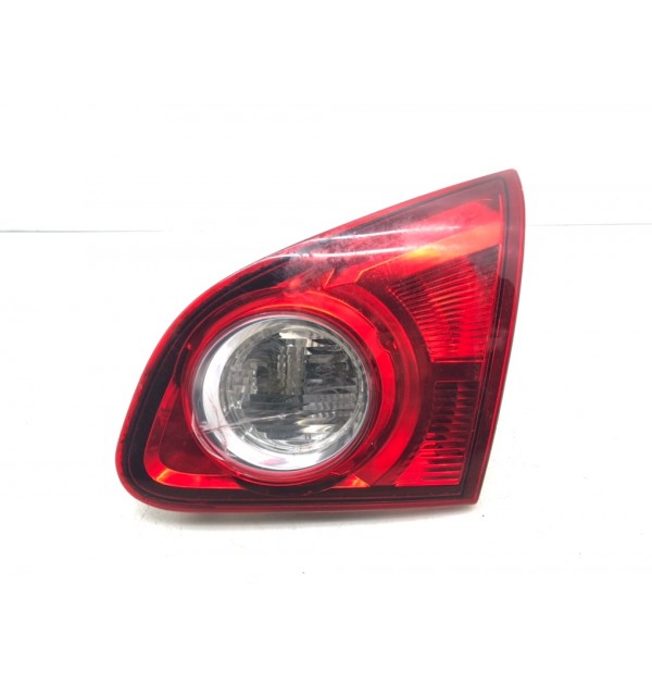 Фонарь крышки багажника правый бу для Nissan Qashqai  1.5 DCi,  2008 г.