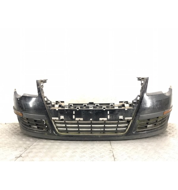Бампер передний бу для Volkswagen Passat B6 2.0 TDi,  2009 г.