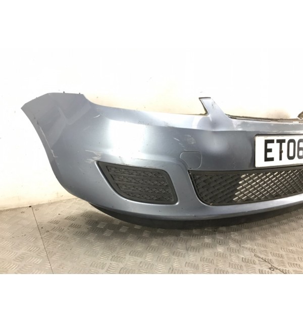 Бампер передний бу для Ford Fiesta 5 1.4 i,  2006 г.