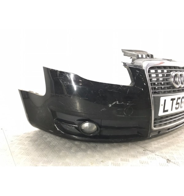 Бампер передний бу для Audi A4 B7 2.0 TDi,  2006 г.