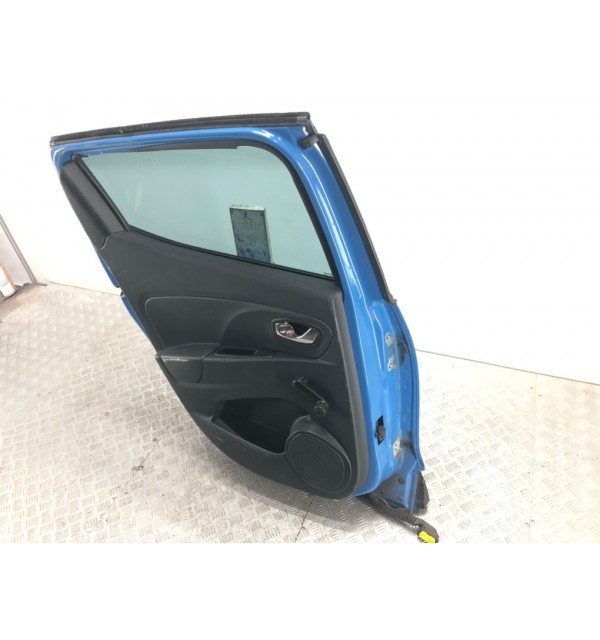 Дверь задняя левая бу для Renault Clio 4 1.5 DCi,  2014 г.