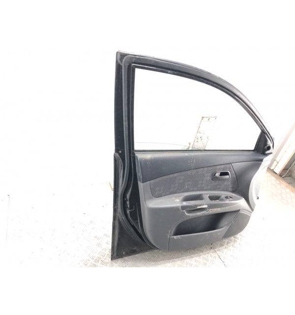 Дверь передняя левая бу для Kia Rio  1.4 i,  2007 г.