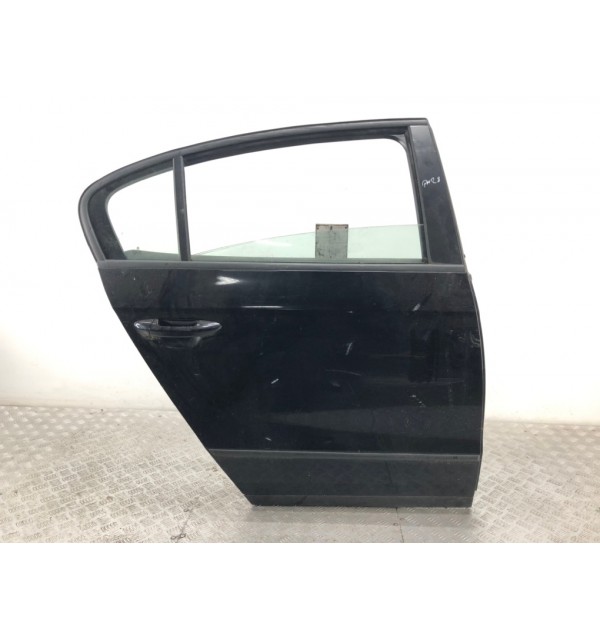 Дверь задняя правая бу для Volkswagen Passat B6 1.9 TDi,  2009 г.