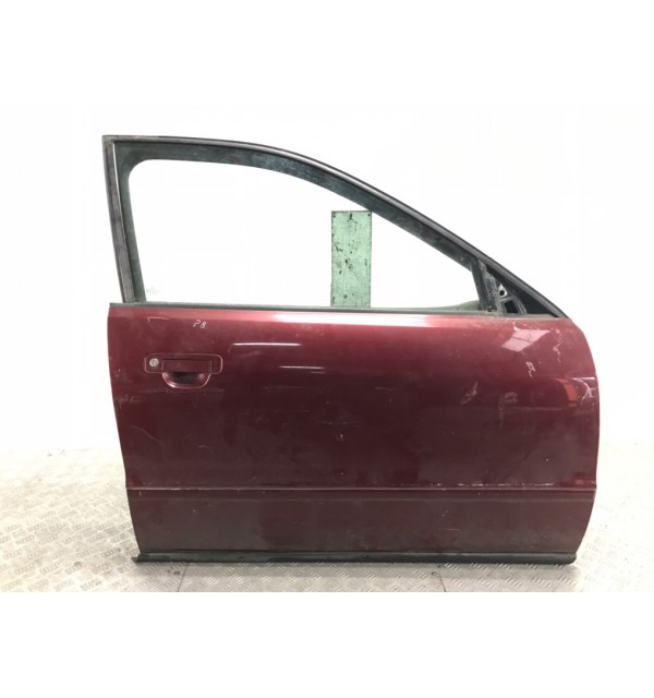 Дверь передняя правая бу для Audi A4 B5 1.9 TDi,  1999 г.