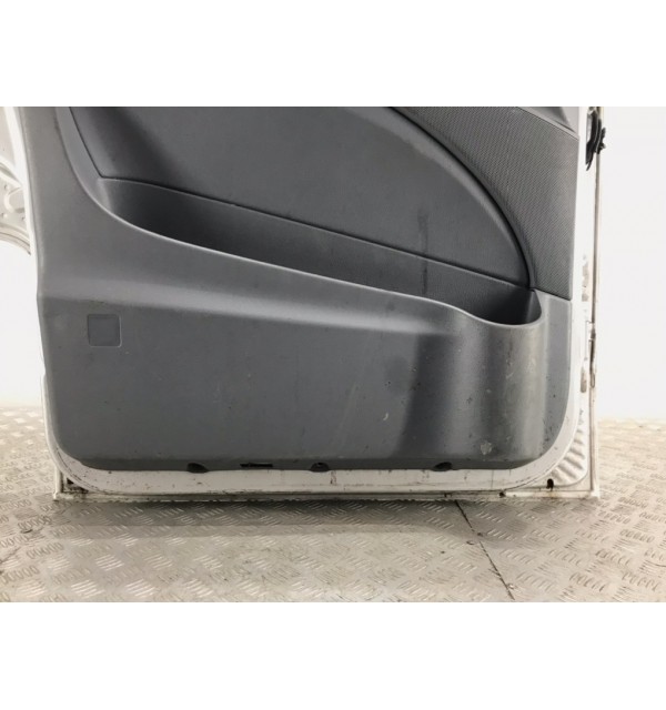 Дверь передняя левая бу для Mercedes Vito W639 2.2 CDi,  2006 г.