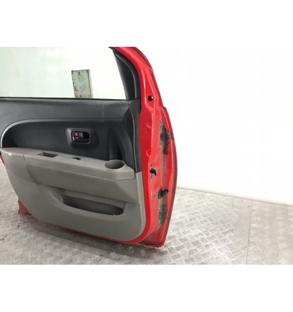 Дверь передняя левая бу для Daihatsu Sirion  1.0 i,  2006 г.
