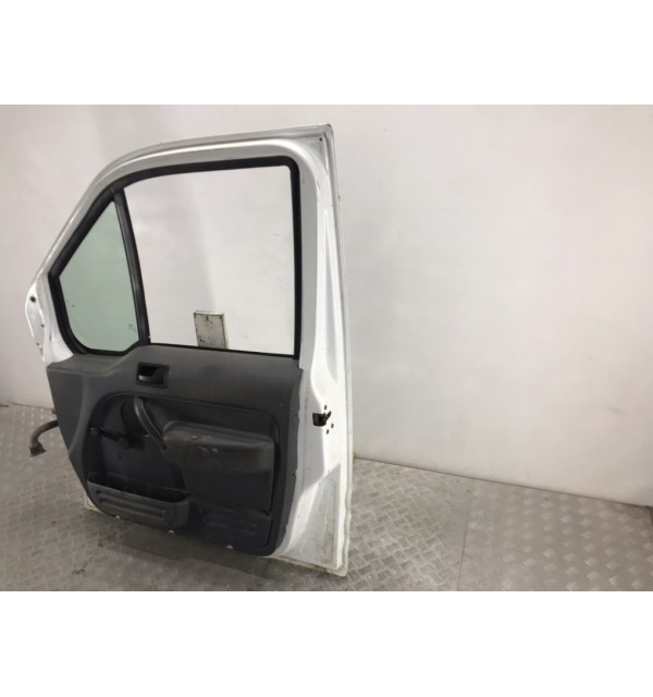 Дверь передняя правая бу для Ford Transit Connect  1.8 TDDi,  2007 г.