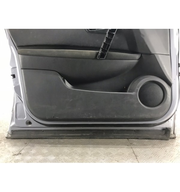 Дверь передняя левая бу для Nissan Qashqai+2  2.0 DCi,  2010 г.