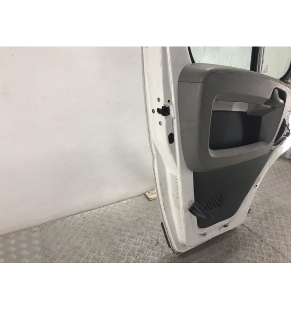 Дверь передняя левая бу для Peugeot Boxer  2.2 HDi,  2008 г.