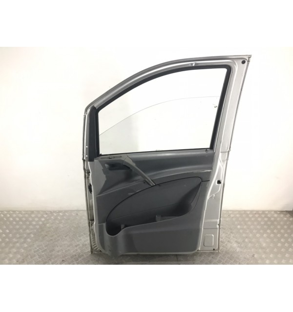Дверь передняя правая бу для Mercedes Vito W639 2.2 CDi,  2006 г.