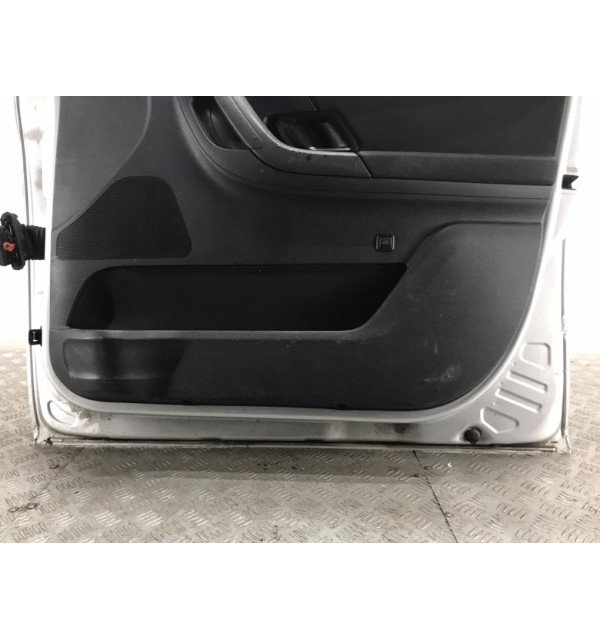 Дверь передняя правая бу для Skoda Fabia 2 1.6 TDi,  2010 г.