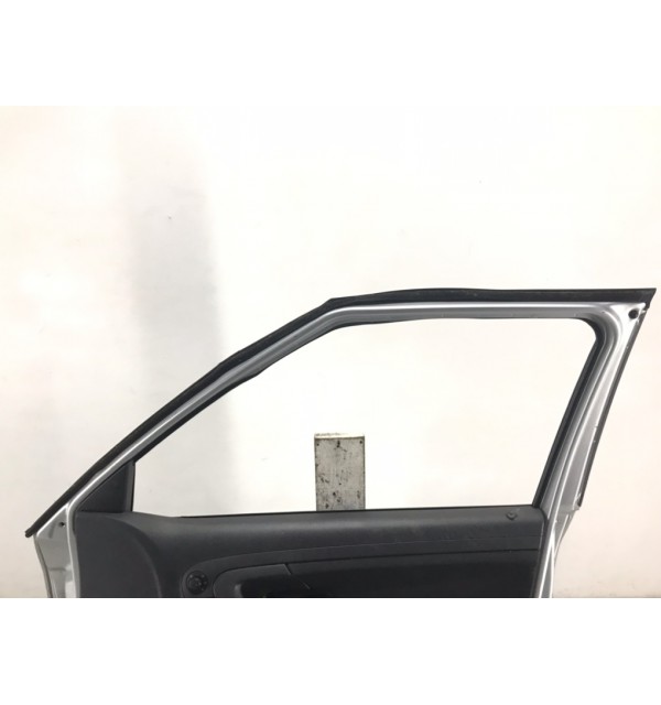 Дверь передняя правая бу для Skoda Fabia 2 1.6 TDi,  2010 г.