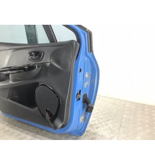 Дверь передняя левая бу для Renault Clio 4 1.5 DCi,  2014 г.